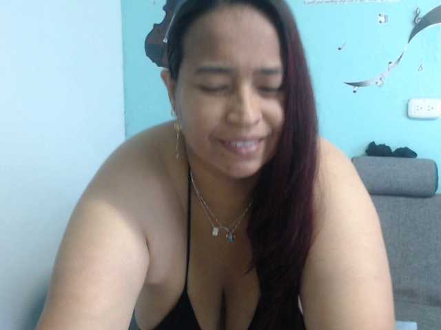 CamilaSexHot's BongaCams show and profile