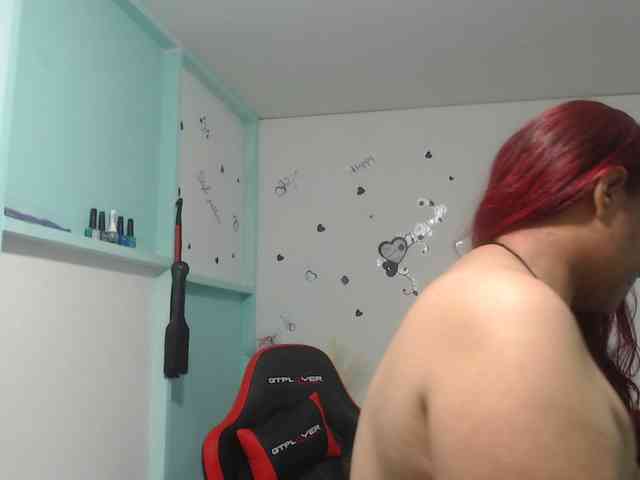 CamilaSexHot webcam