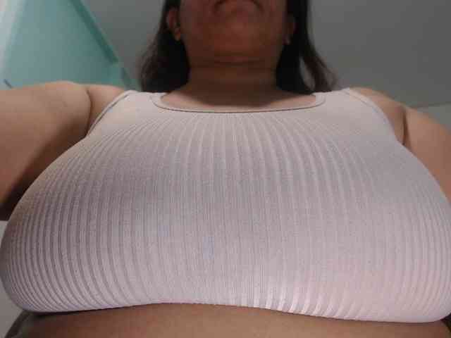 CamilaSexHot webcam