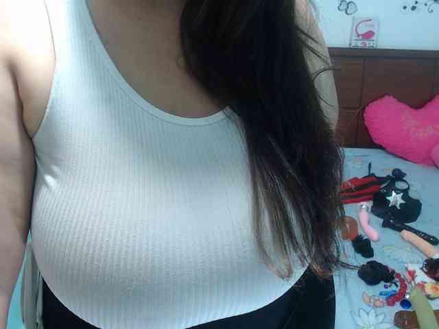 CamilaSexHot webcam
