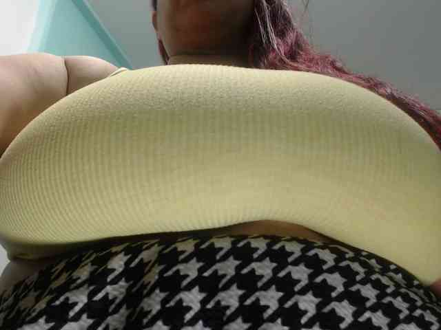 CamilaSexHot webcam