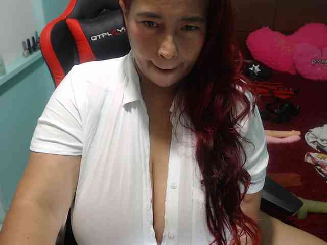 CamilaSexHot webcam