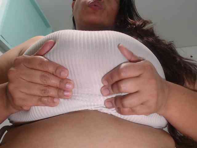 CamilaSexHot webcam