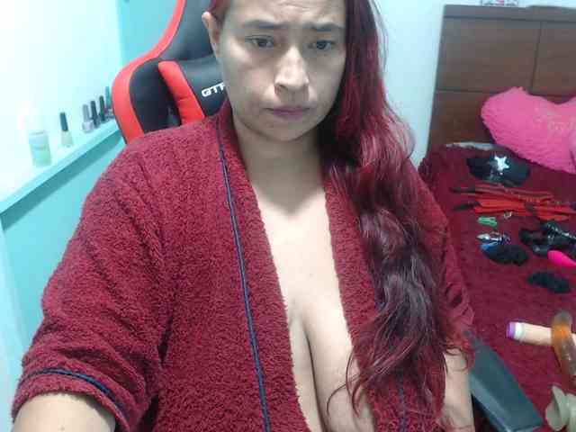 CamilaSexHot webcam
