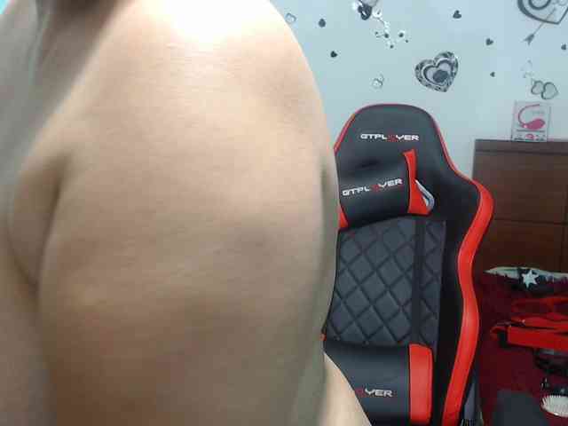 CamilaSexHot webcam