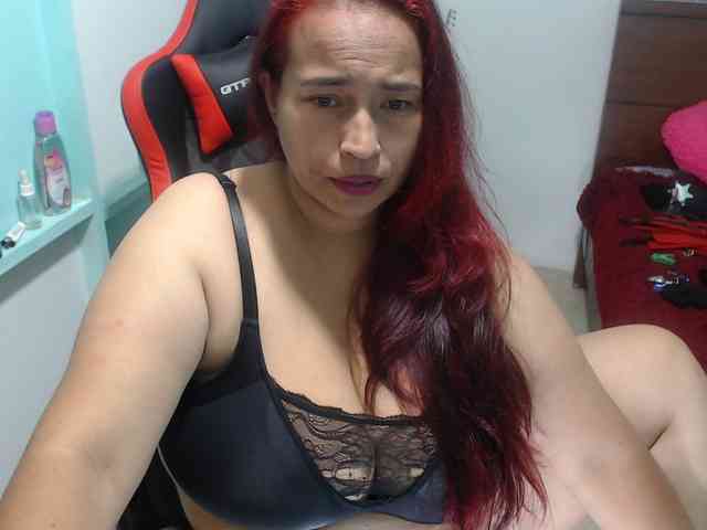 CamilaSexHot webcam
