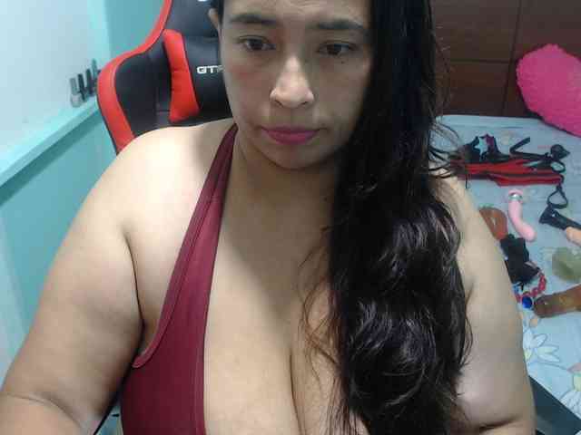 CamilaSexHot webcam