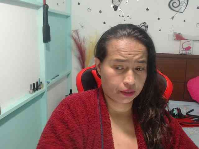 CamilaSexHot webcam