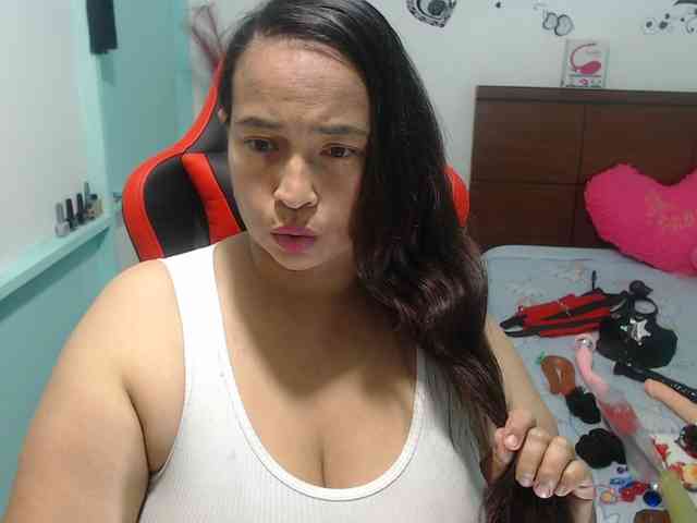 CamilaSexHot webcam