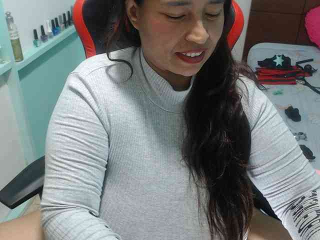 CamilaSexHot webcam