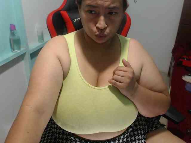 CamilaSexHot webcam