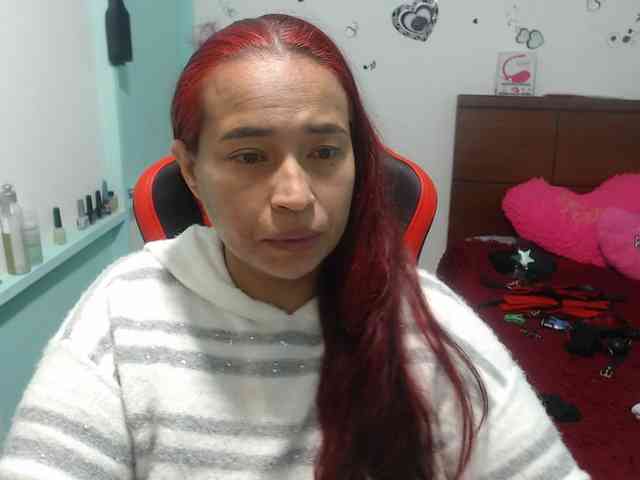 CamilaSexHot webcam