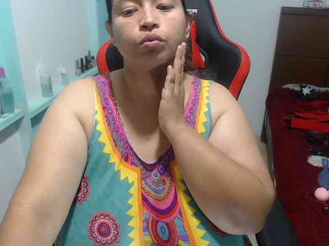CamilaSexHot webcam