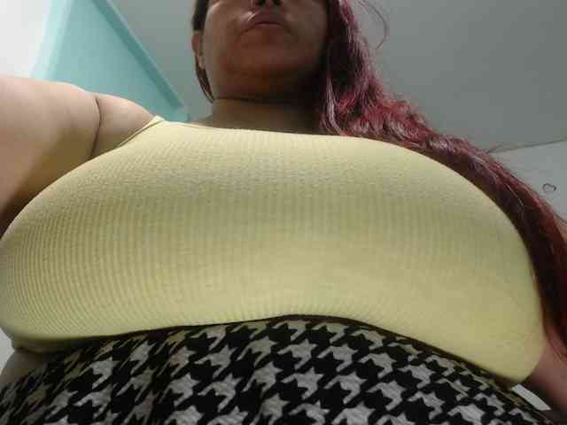 CamilaSexHot webcam