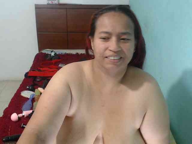 CamilaSexHot webcam