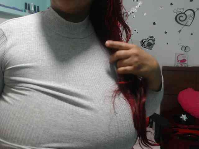 CamilaSexHot webcam