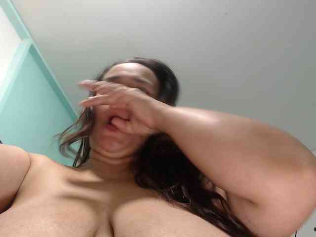 CamilaSexHot webcam
