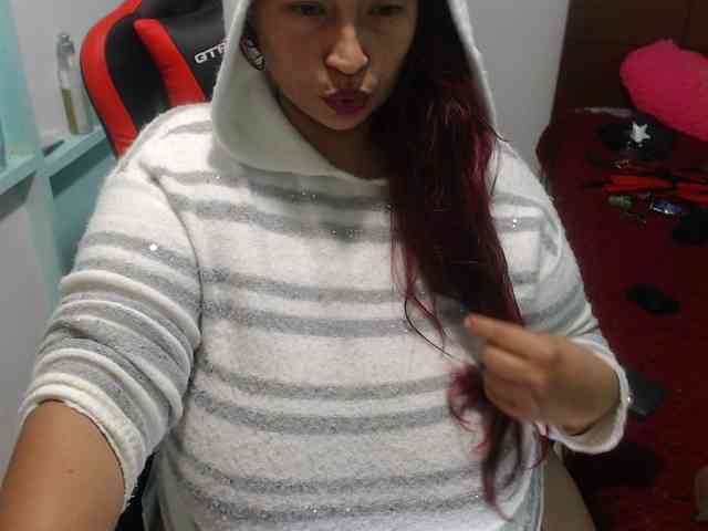 CamilaSexHot webcam