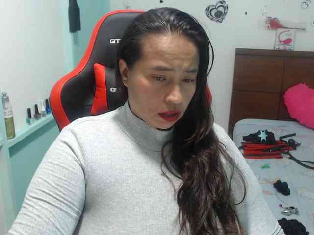 CamilaSexHot webcam