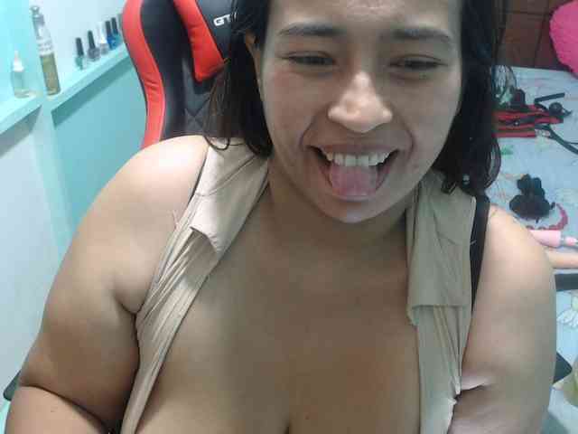 CamilaSexHot webcam