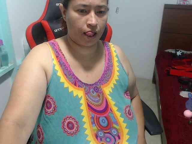 CamilaSexHot webcam