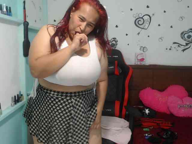 CamilaSexHot webcam