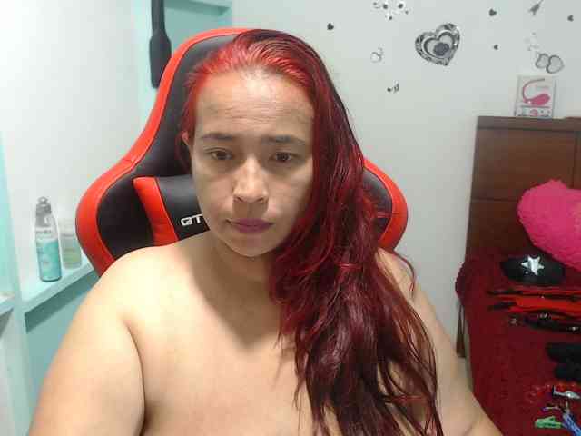 CamilaSexHot webcam