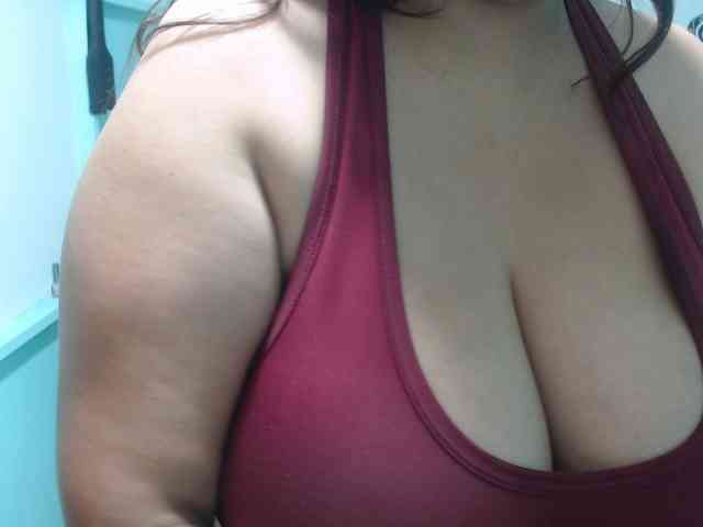 CamilaSexHot webcam