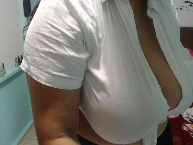 CamilaSexHot webcam