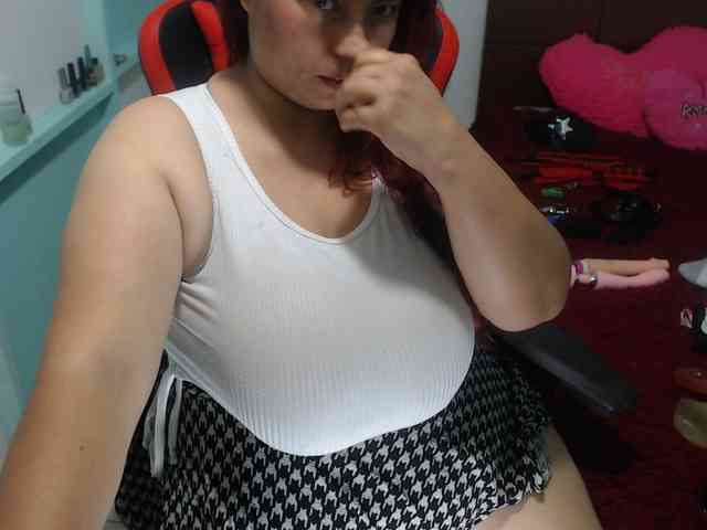 CamilaSexHot webcam