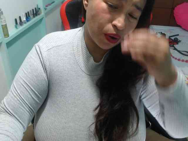 CamilaSexHot webcam
