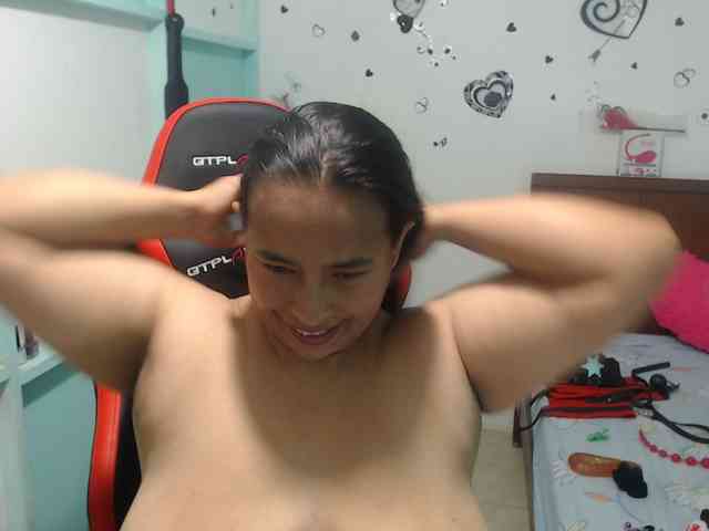 CamilaSexHot webcam