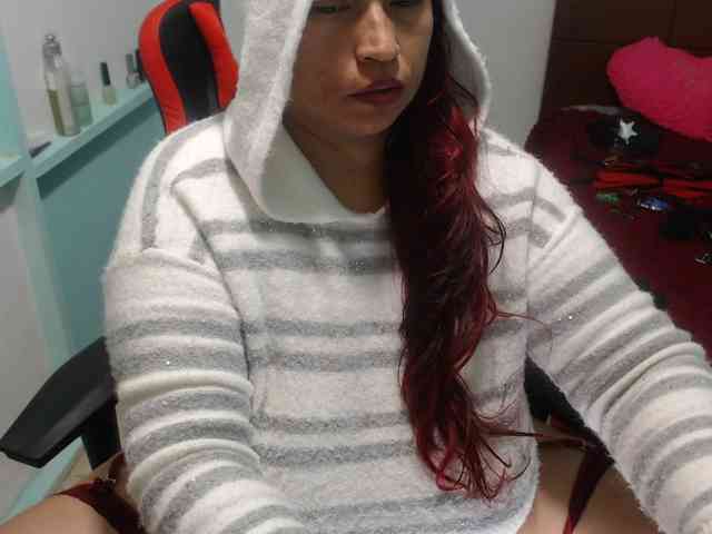 CamilaSexHot webcam