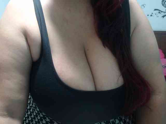 CamilaSexHot webcam