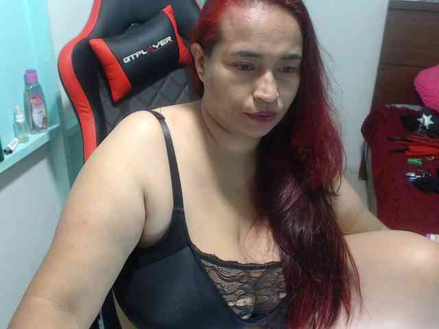 CamilaSexHot webcam
