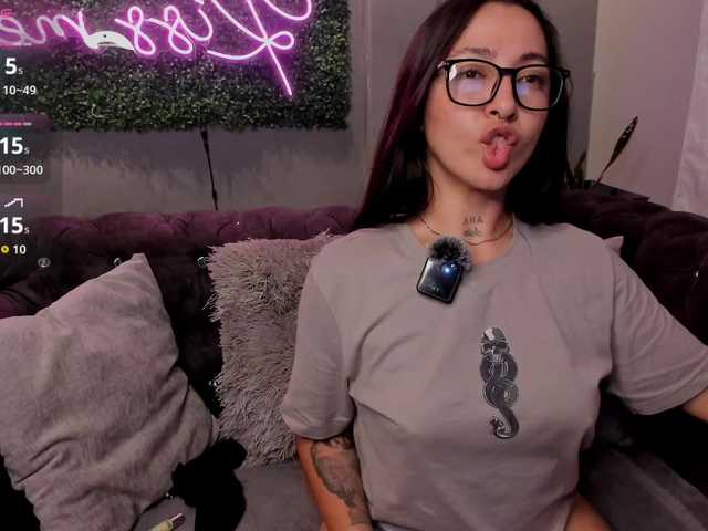 Lilo111's BongaCams show and profile