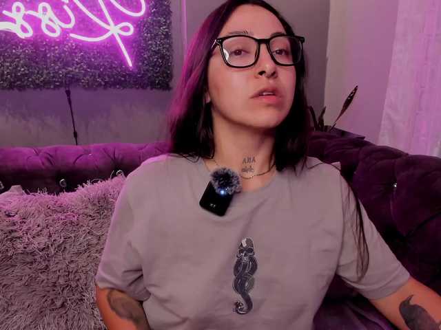 Lilo111's BongaCams show and profile