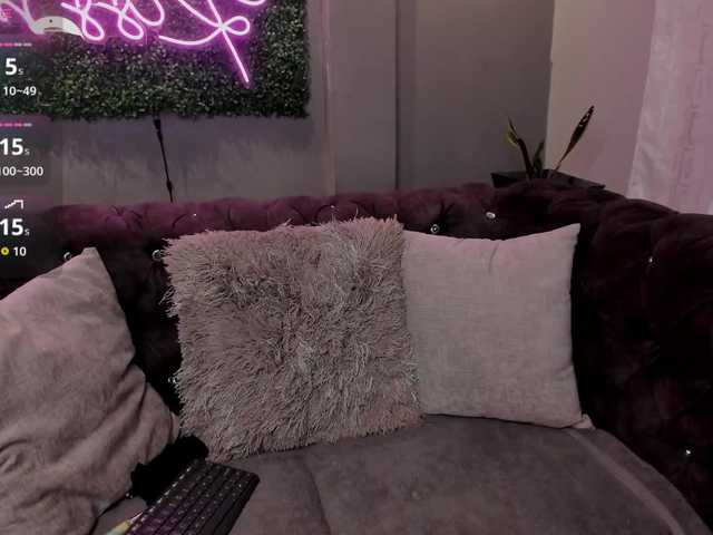 Lilo111's BongaCams show and profile