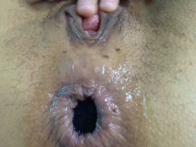 HottCandy21's BongaCams show and profile