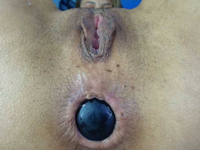 HottCandy21's BongaCams show and profile