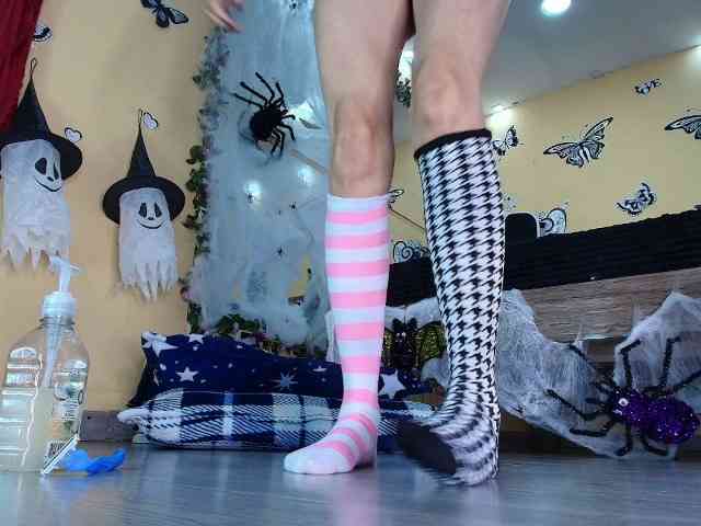 HottCandy21 webcam