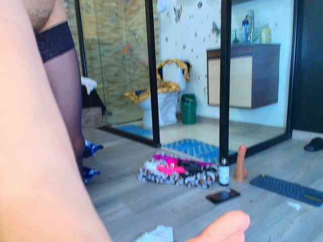 HottCandy21 webcam