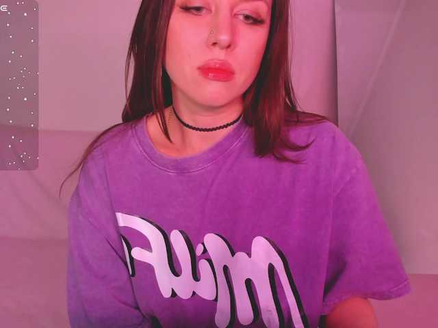 FoxyAlisa's BongaCams show and profile