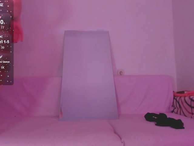 FoxyAlisa's BongaCams show and profile