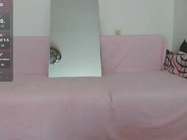 FoxyAlisa's BongaCams show and profile