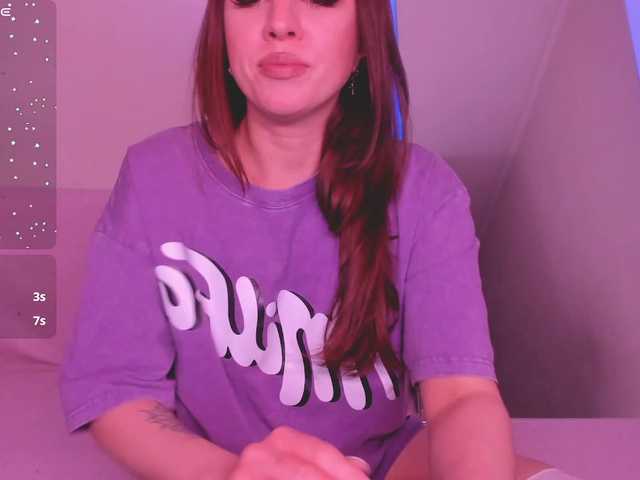 FoxyAlisa's BongaCams show and profile