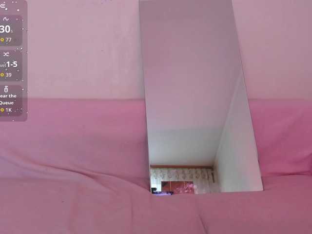 FoxyAlisa's BongaCams show and profile