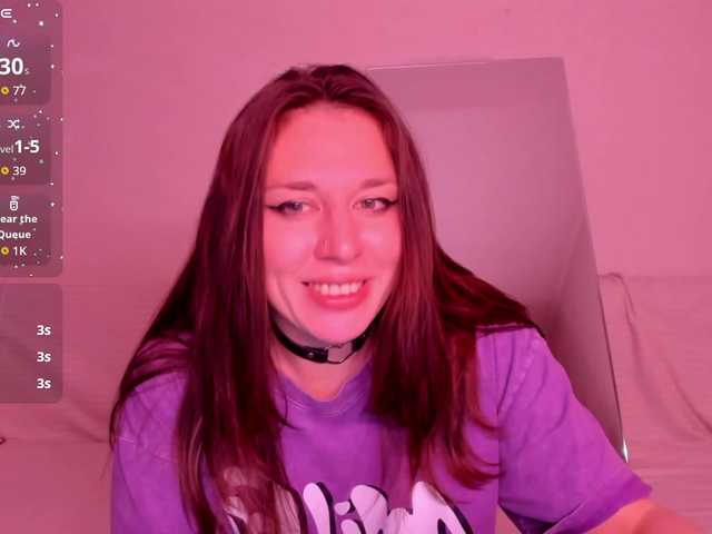 FoxyAlisa's BongaCams show and profile