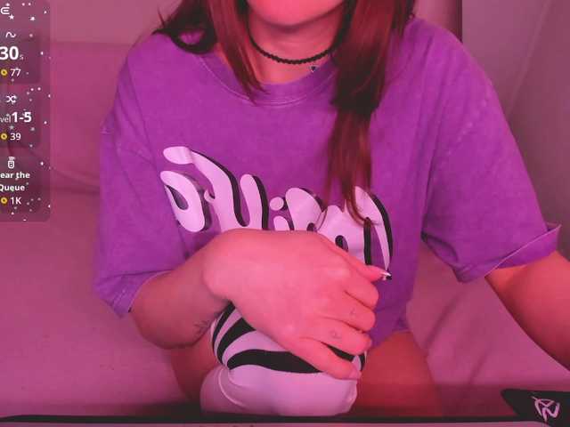 FoxyAlisa's BongaCams show and profile