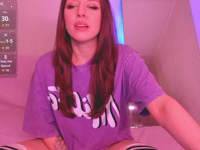 FoxyAlisa's BongaCams show and profile